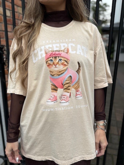 T-SHIRT ESTONADA OVERSIZED SQUAD CAT - AREIA T-SHIRT ESTONADA OVERSIZED SQUAD CAT - AREIA