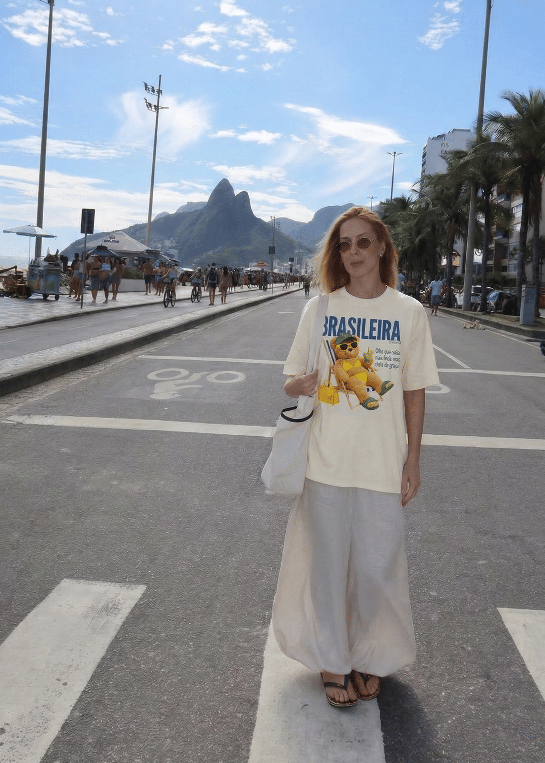 T-SHIRT OVERSIZED BRASILEIRA -  OFF WHITE