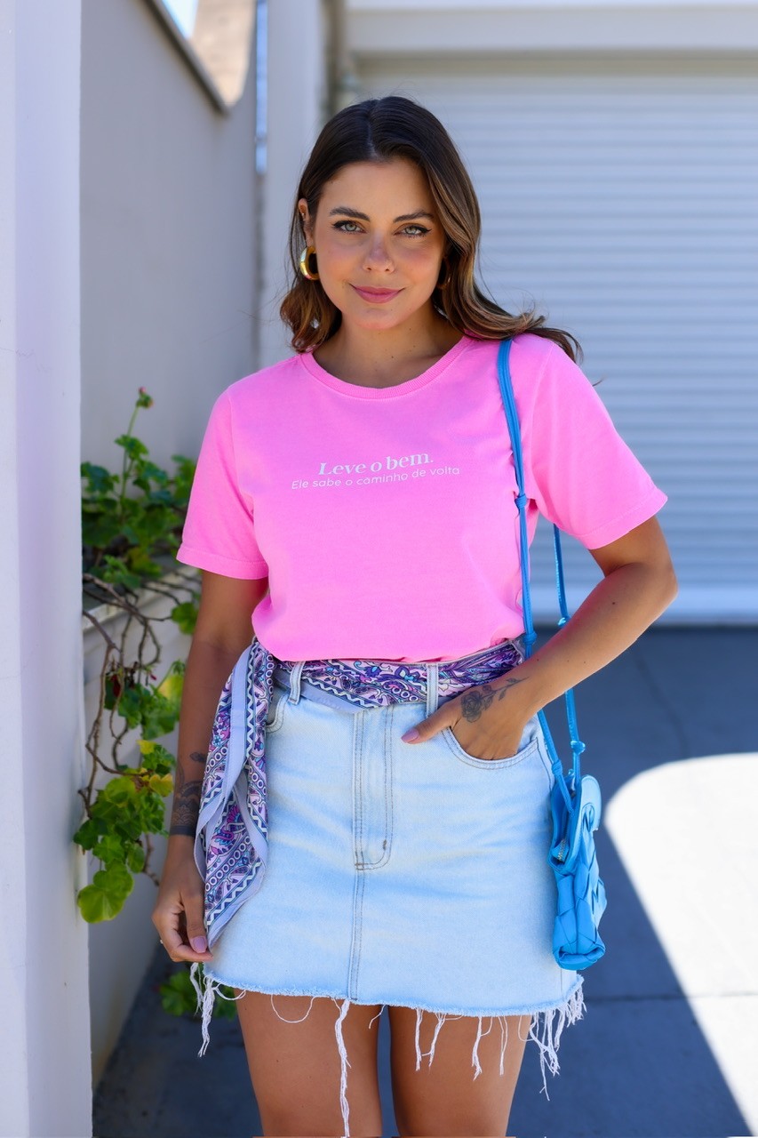 T-SHIRT ESTONADA LEVE O BEM - ROSA T-SHIRT ESTONADA LEVE O BEM - ROSA