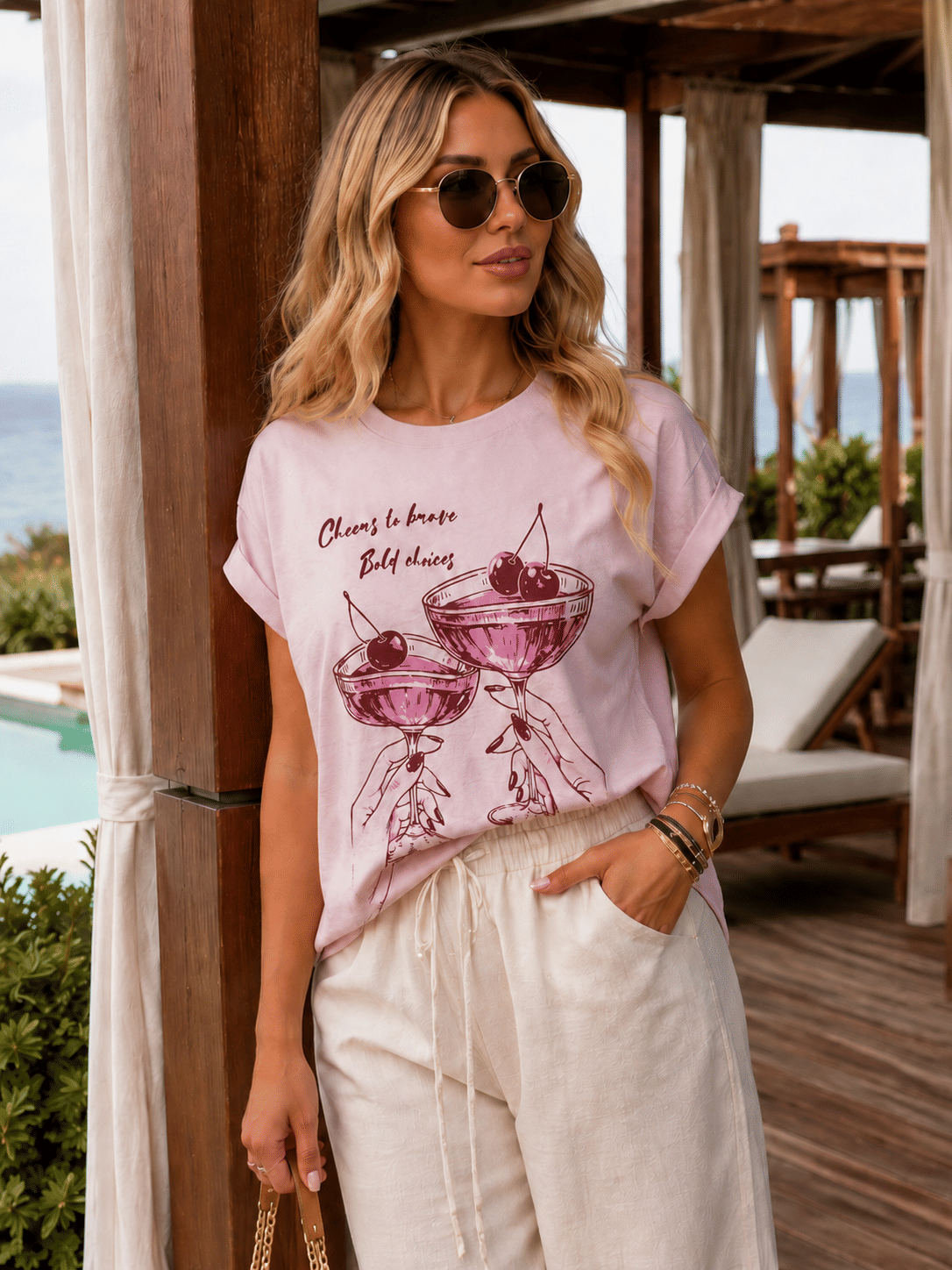 T-SHIRT ESTONADA OVERSIZED CHEERS - ROSA BEBÊ T-SHIRT ESTONADA OVERSIZED CHEERS - ROSA BEBÊ