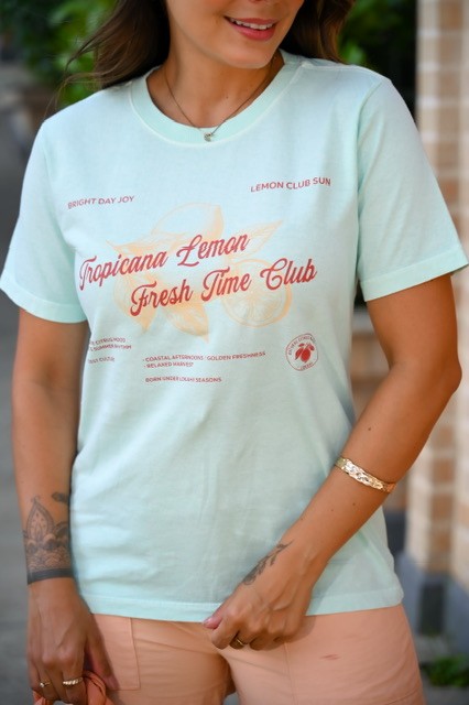 T-SHIRT ESTONADA CORAL - ÁGUA DOCE T-SHIRT ESTONADA CORAL - ÁGUA DOCE