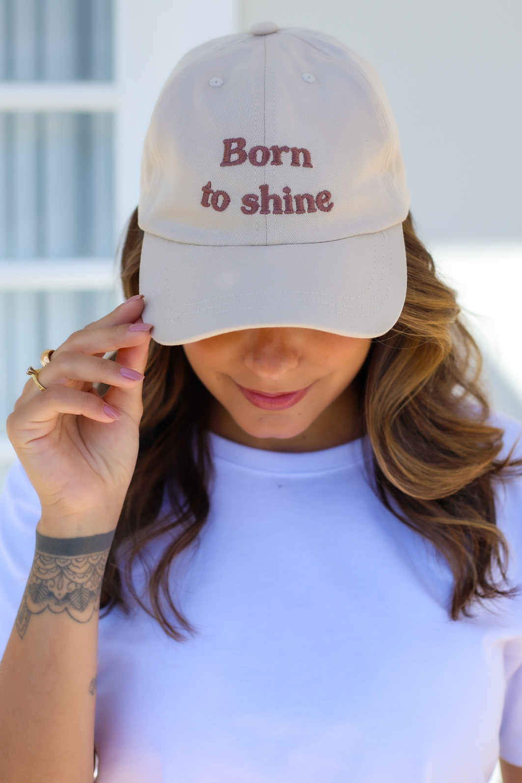 BONÉ BORN TO SHINE - BEGE BONÉ BORN TO SHINE - BEGE