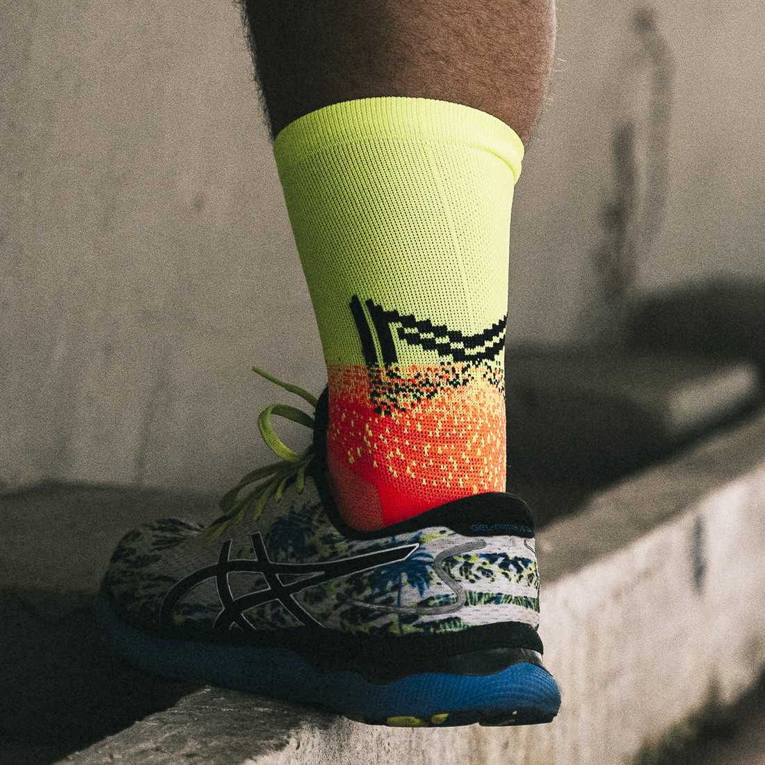 Meia Performance Norden Degradê Amarelo e Laranja Meia Performance Norden Degradê Amarelo e Laranja