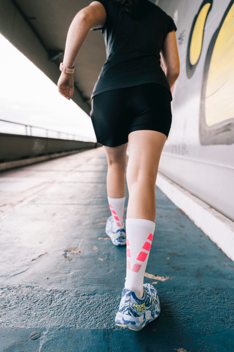 Meia Performance Norden Branco e Rosa Meia Performance Norden Branco e Rosa