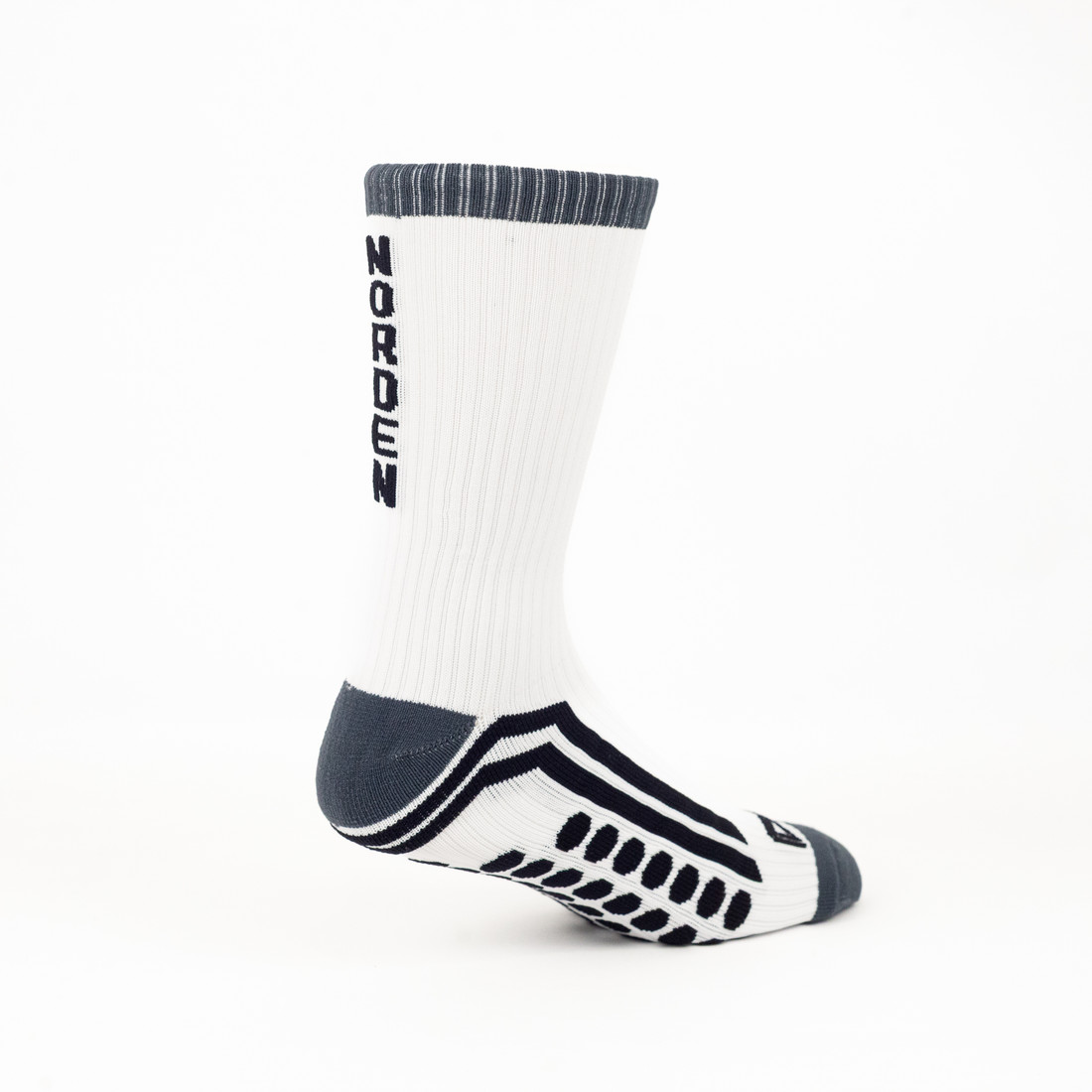 Meia Performance Pro Norden em Emana Branco e Cinza - TAM: 38/42