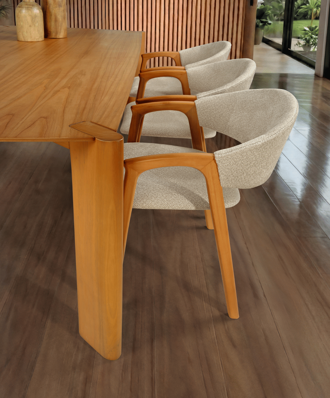 Mesa de Jantar Gênova com Tampo Laminado e Estrutura em Madeira Mesa de Jantar Gênova com Tampo Laminado e Estrutura em Madeira