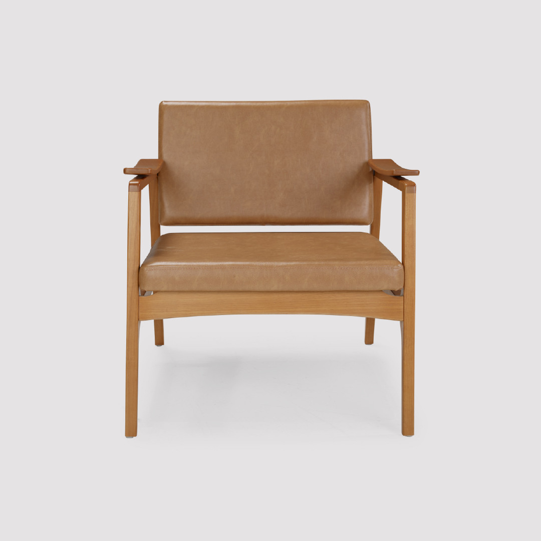 Poltrona de Madeira com Assento Flutuante Viterbo Poltrona de Madeira com Assento Flutuante Viterbo