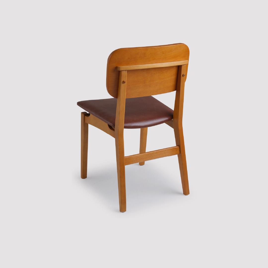 Cadeira Ferrara com Tela Natural em Madeira Maciça com Estilo Orgânico Cadeira Ferrara com Tela Natural em Madeira Maciça com Estilo Orgânico