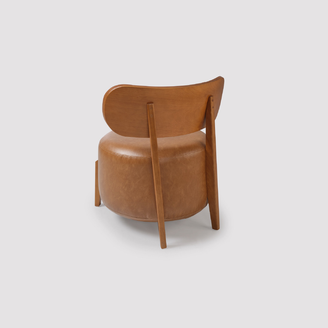 Poltrona Puff em Madeira Maciça Torino Design Moderno