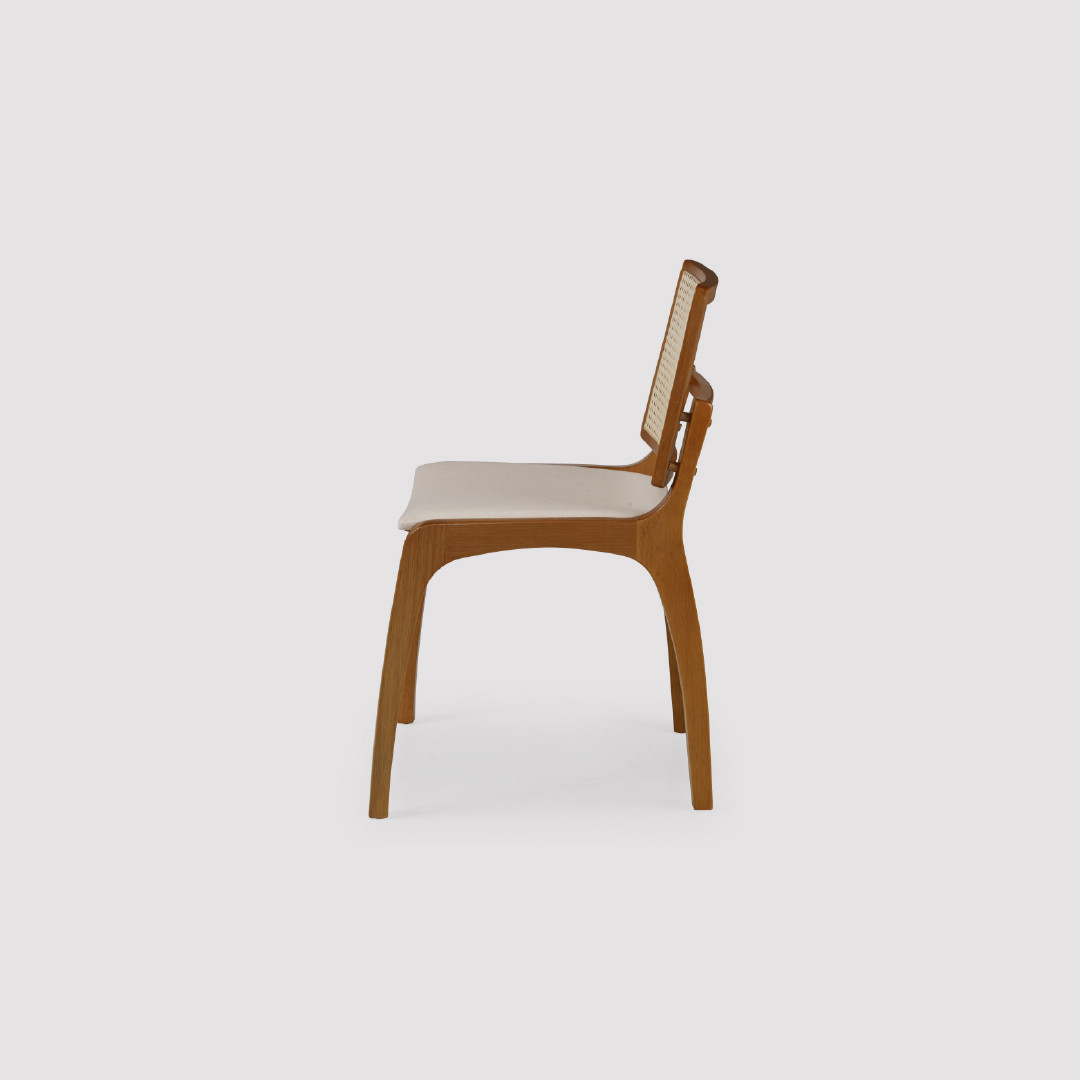 Cadeira Pisa em Madeira Maciça com Tela Portuguesa e Design Leve Cadeira Pisa em Madeira Maciça com Tela Portuguesa e Design Leve