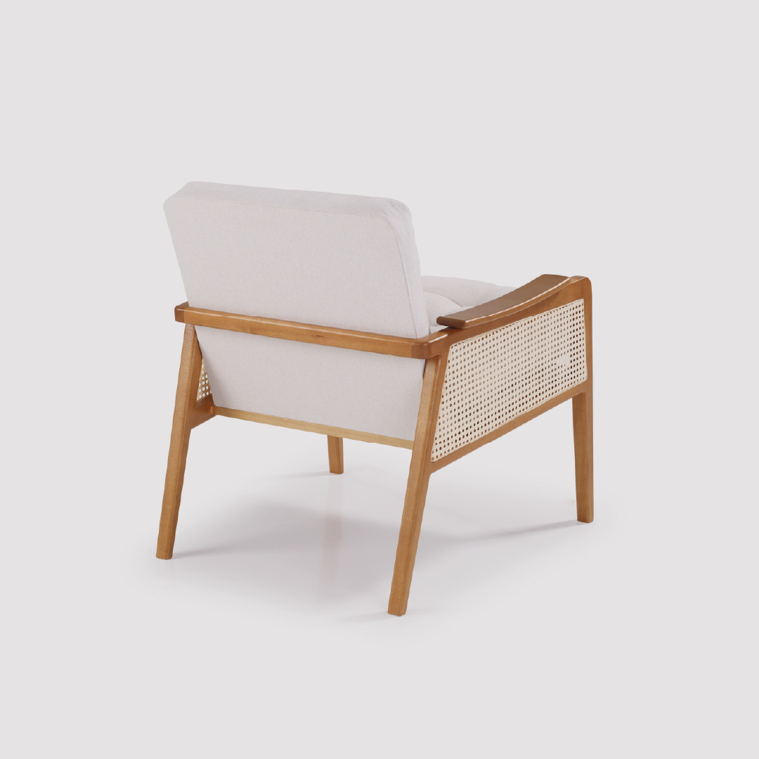 Poltrona de Madeira Maciça com Tela Verona Sofisticada Poltrona de Madeira Maciça com Tela Verona Sofisticada