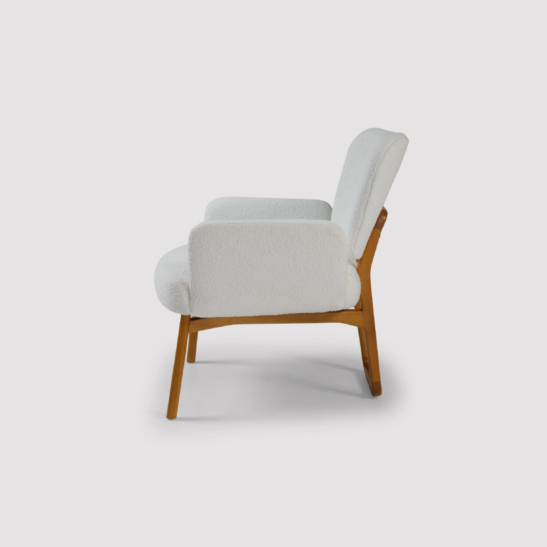 Poltrona de Madeira Maciça Estofado Bouclé Varenna Moderna Poltrona de Madeira Maciça Estofado Bouclé Varenna Moderna