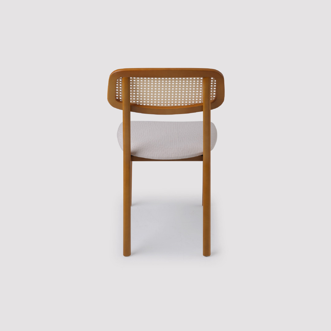 Cadeira Sorrento em Madeira Maciça com Tela Portuguesa e Design Leve Sofisticado Cadeira Sorrento em Madeira Maciça com Tela Portuguesa e Design Leve Sofisticado