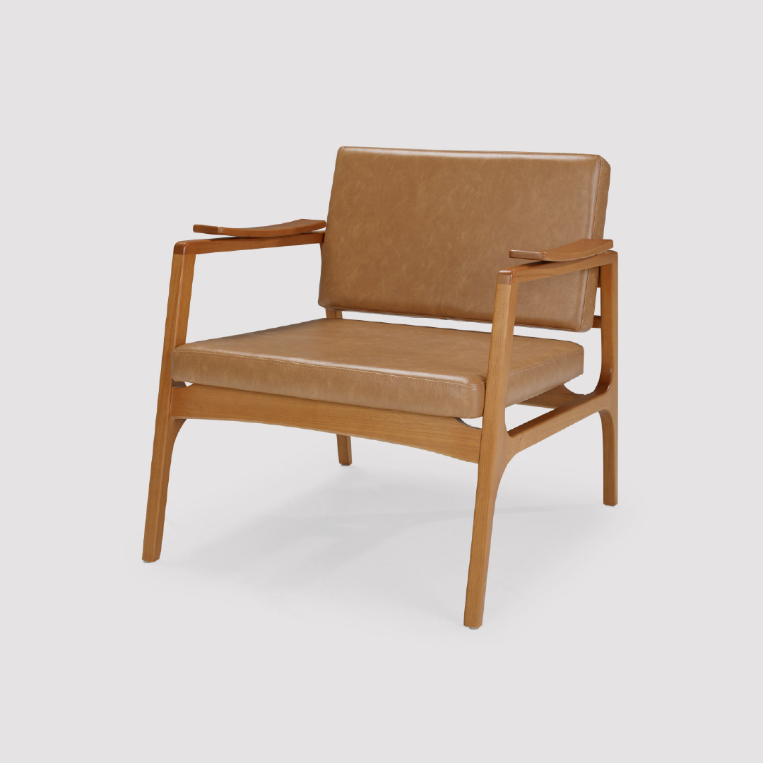 Poltrona de Madeira com Assento Flutuante Viterbo Poltrona de Madeira com Assento Flutuante Viterbo