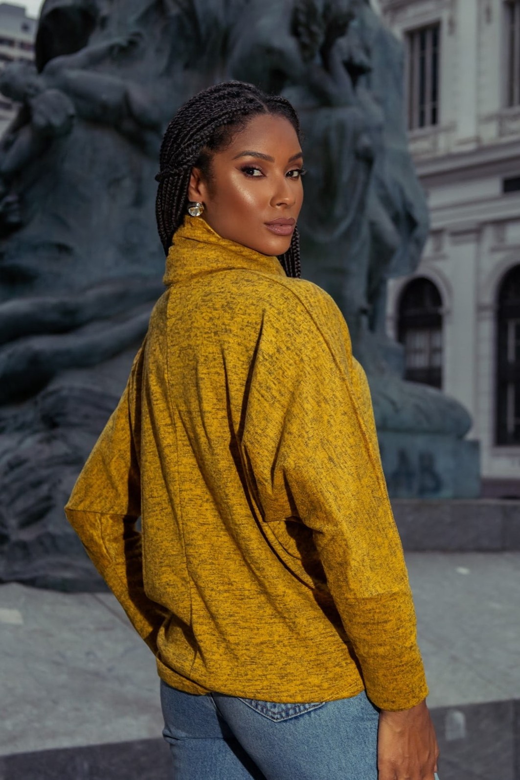 BLUSA MORCEGO LÃZINHA - MOSTARDA BLUSA MORCEGO LÃZINHA - MOSTARDA