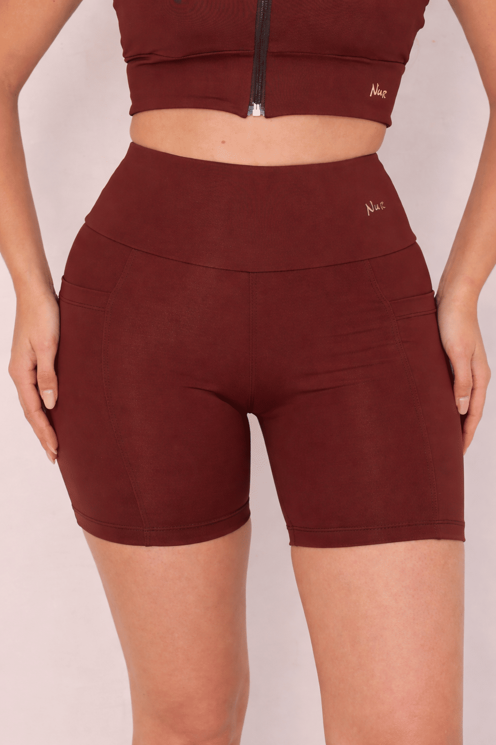 BERMUDA FITNESS COM BOLSO - MARROM BERMUDA FITNESS COM BOLSO - MARROM
