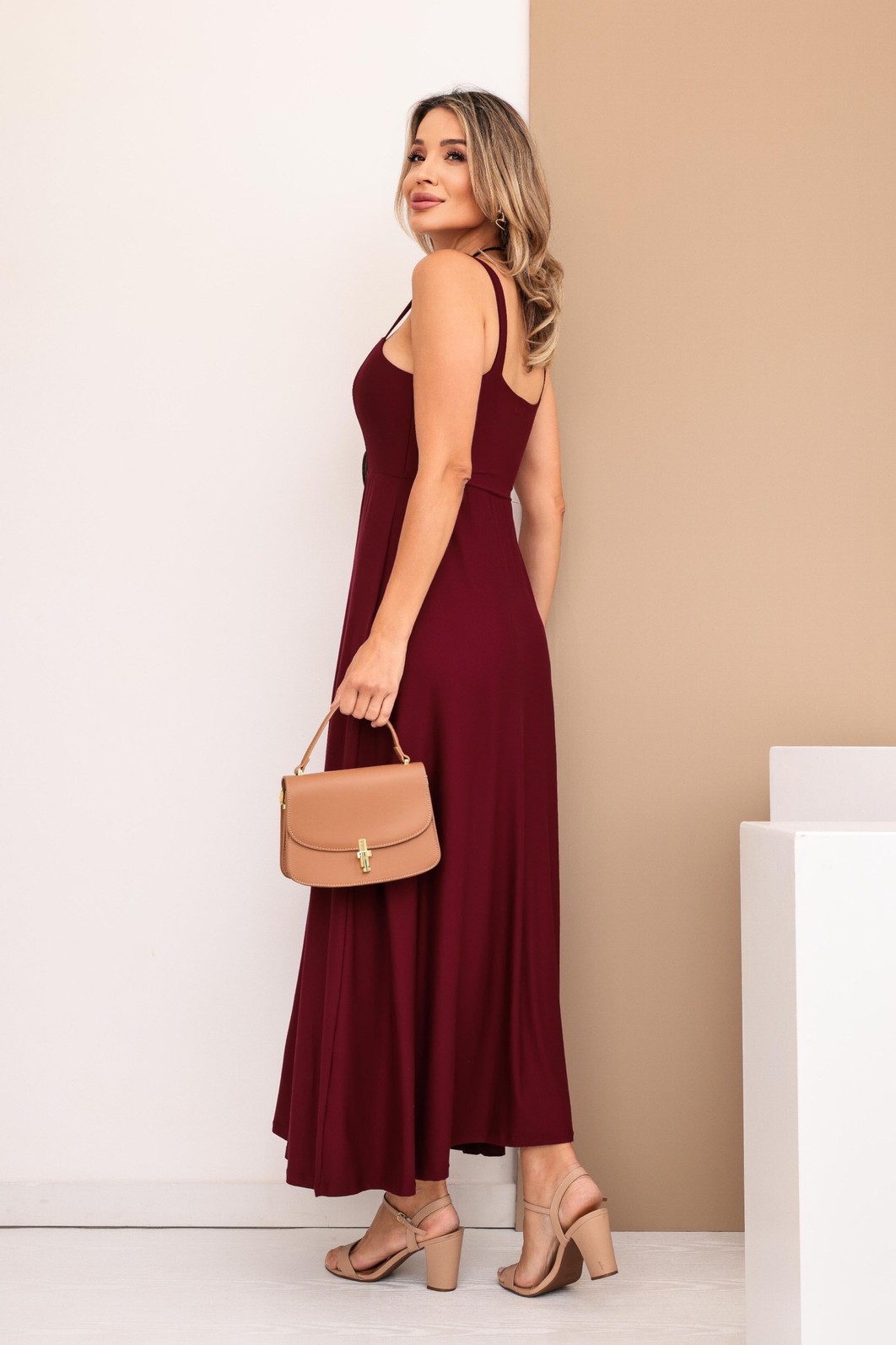 VESTIDO DECOTE QUADRADO ALÇA LARGA - BORDÔ VESTIDO DECOTE QUADRADO ALÇA LARGA - BORDÔ