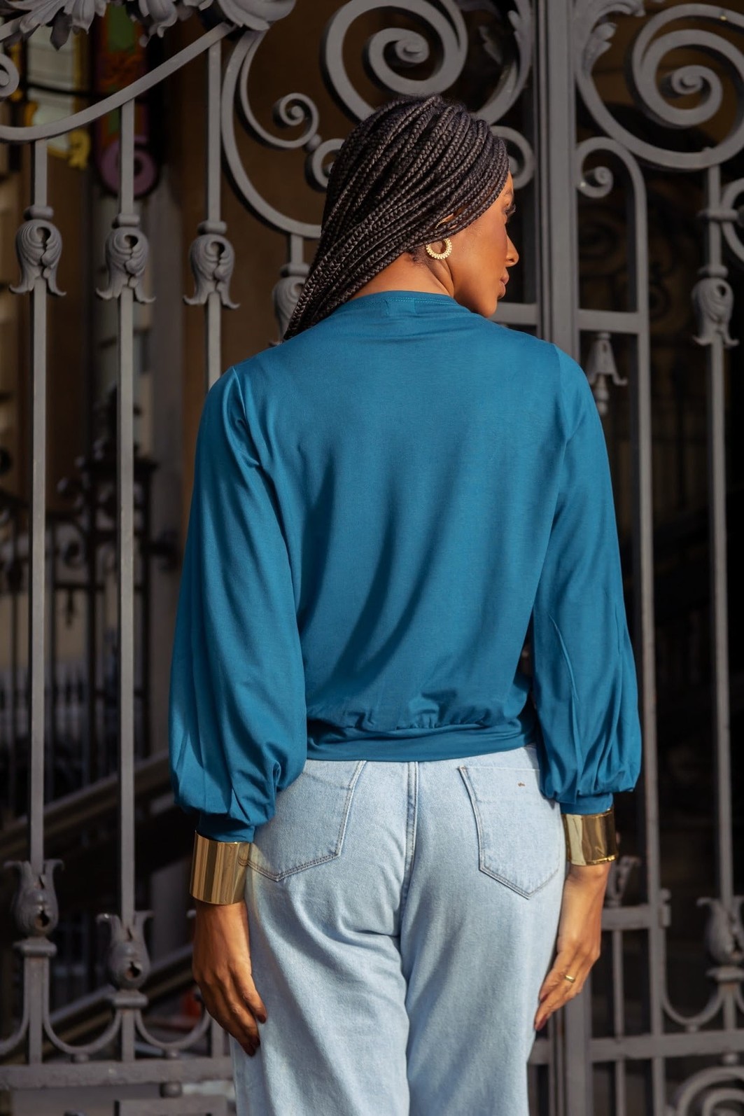 BLUSA TRANSPASSADA MANGA LONGA - AZUL PETRÓLEO BLUSA TRANSPASSADA MANGA LONGA - AZUL PETRÓLEO