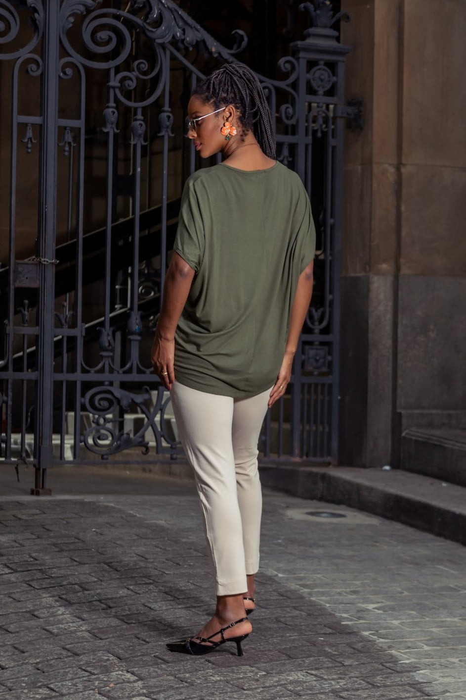 BLUSA RECORTES - VERDE MILITAR