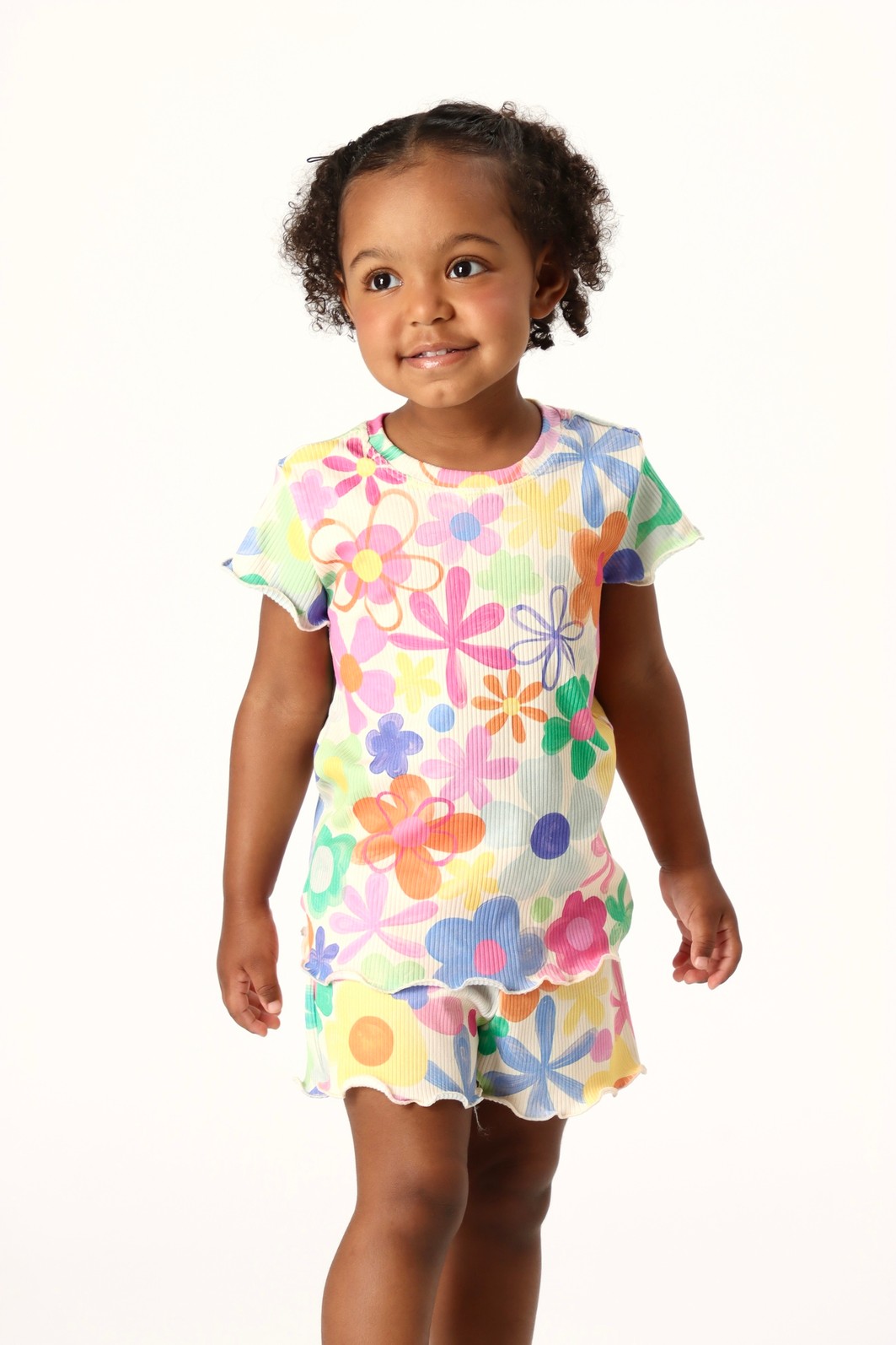 CONJUNTO MENINA BLUSA E SHORTS FLOR E COR CONJUNTO MENINA BLUSA E SHORTS FLOR E COR