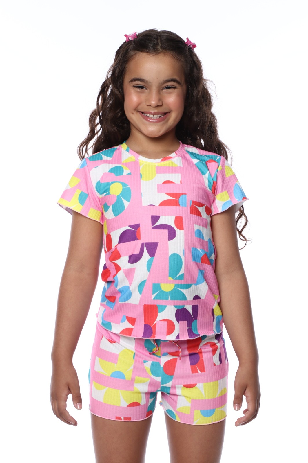 CONJUNTO MENINA BLUSA E SHORTS LETRAS