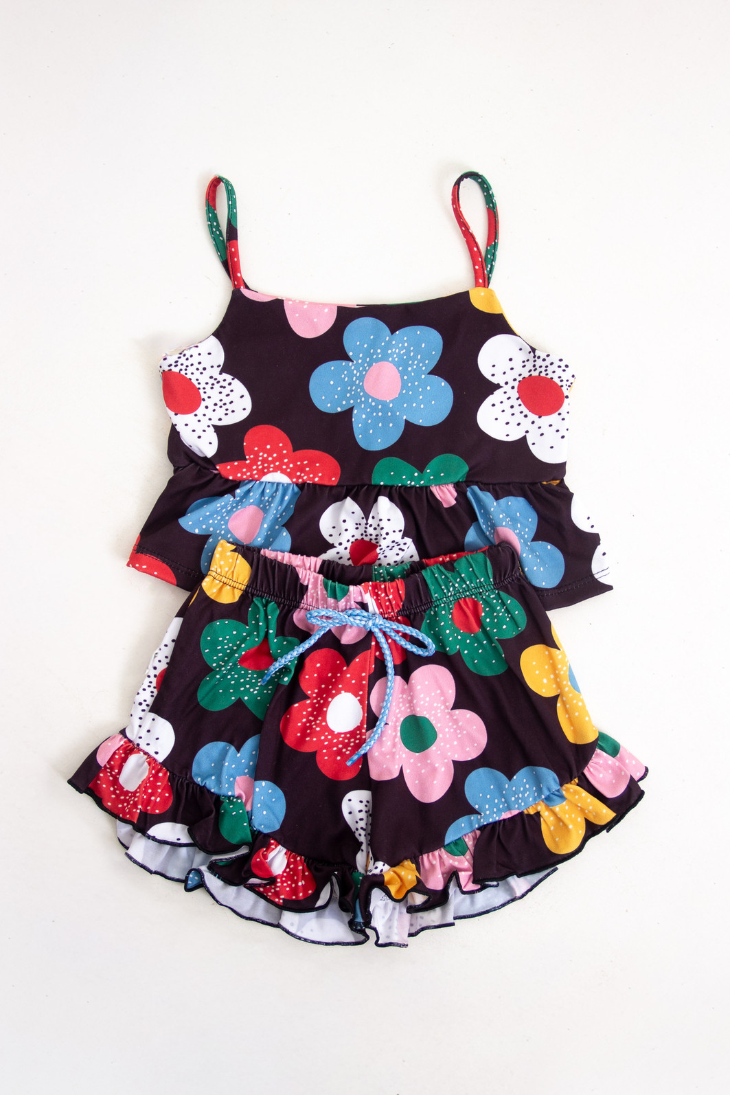 CONJUNTO MENINA BLUSA ALÇA E SHORTS PÉTALA CONJUNTO MENINA BLUSA ALÇA E SHORTS PÉTALA