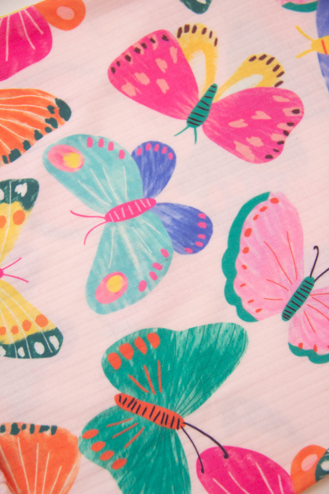 CONJUNTO MENINA BLUSA E SHORTS SAIA BORBOLETAS CONJUNTO MENINA BLUSA E SHORTS SAIA BORBOLETAS