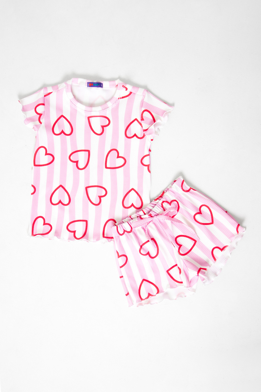 CONJUNTO MENINA BLUSA E SHORTS DOCE CORAÇÃO