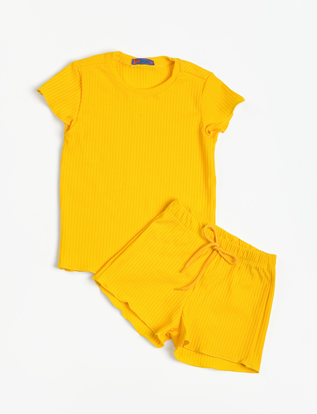 CONJUNTO MENINA BLUSA E SHORTS AMARELO