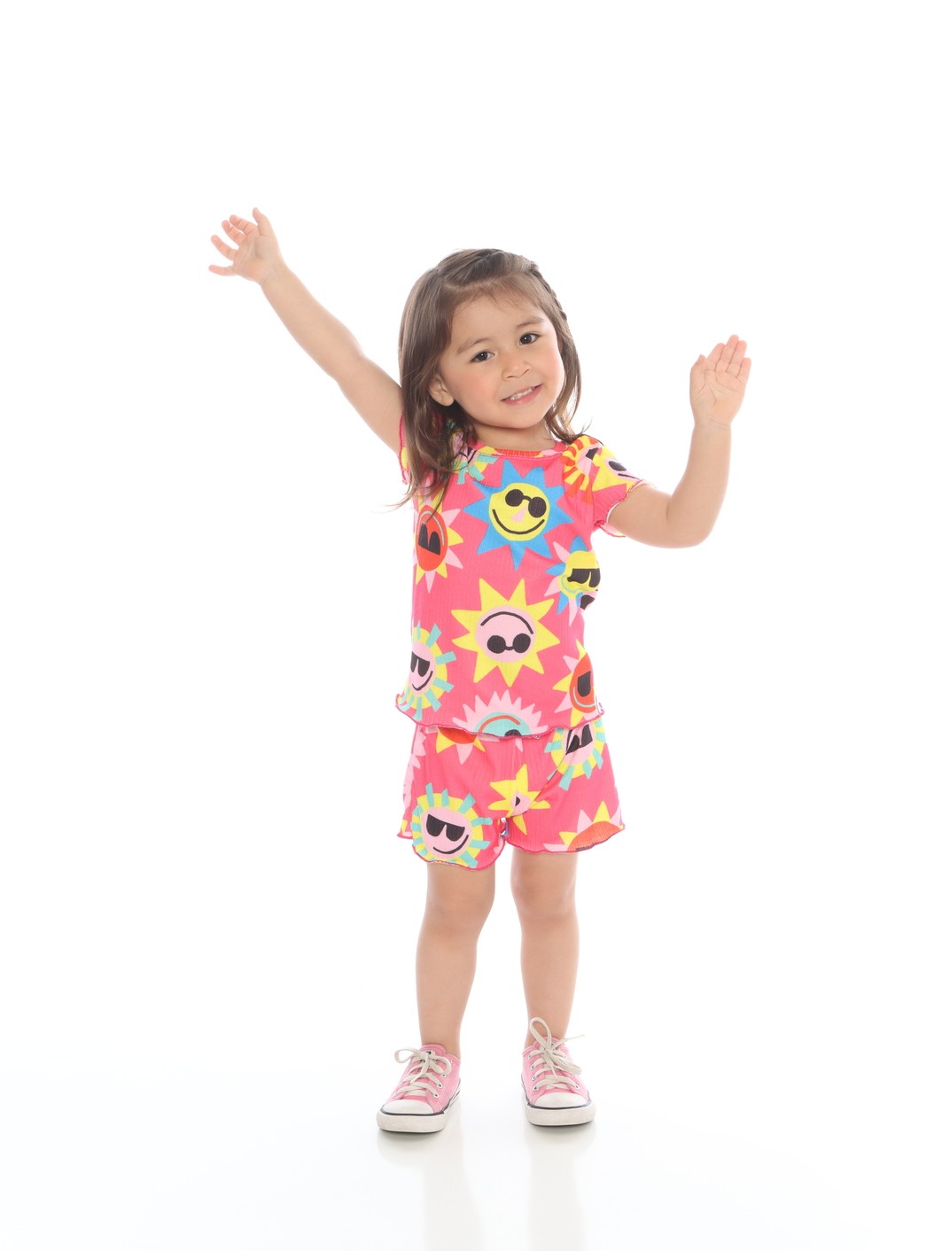 CONJUNTO MENINA BLUSA E SHORTS SOL CONJUNTO MENINA BLUSA E SHORTS SOL