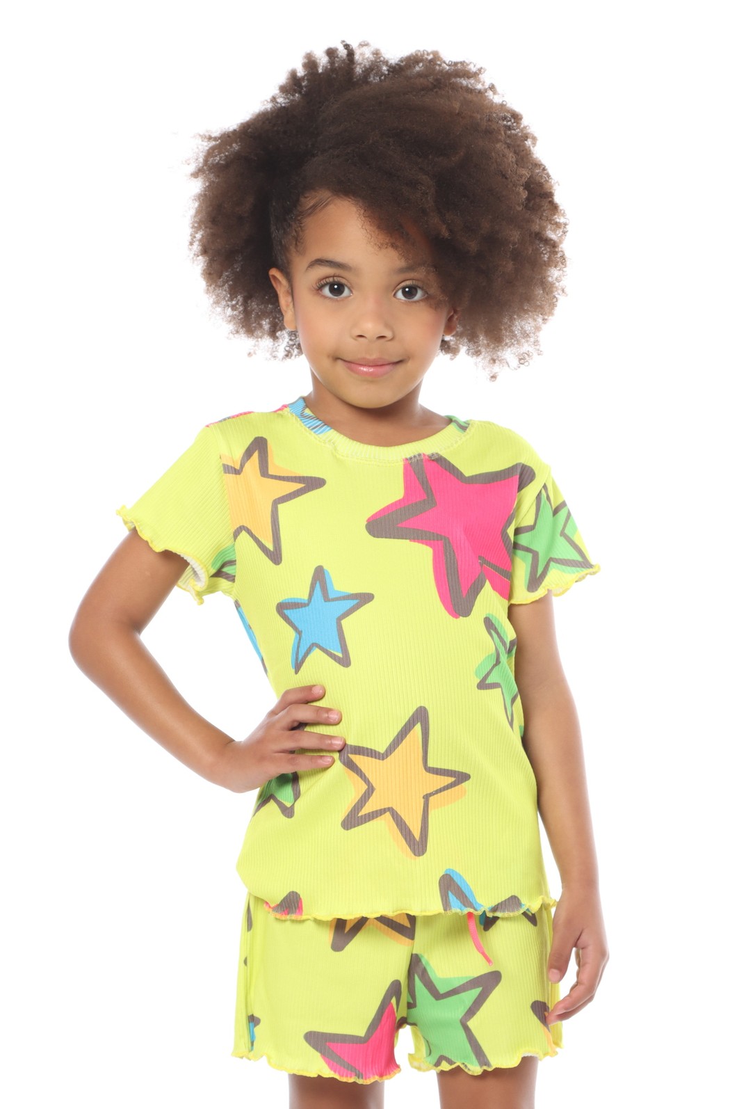 CONJUNTO MENINA BLUSA E SHORTS ESTRELAS