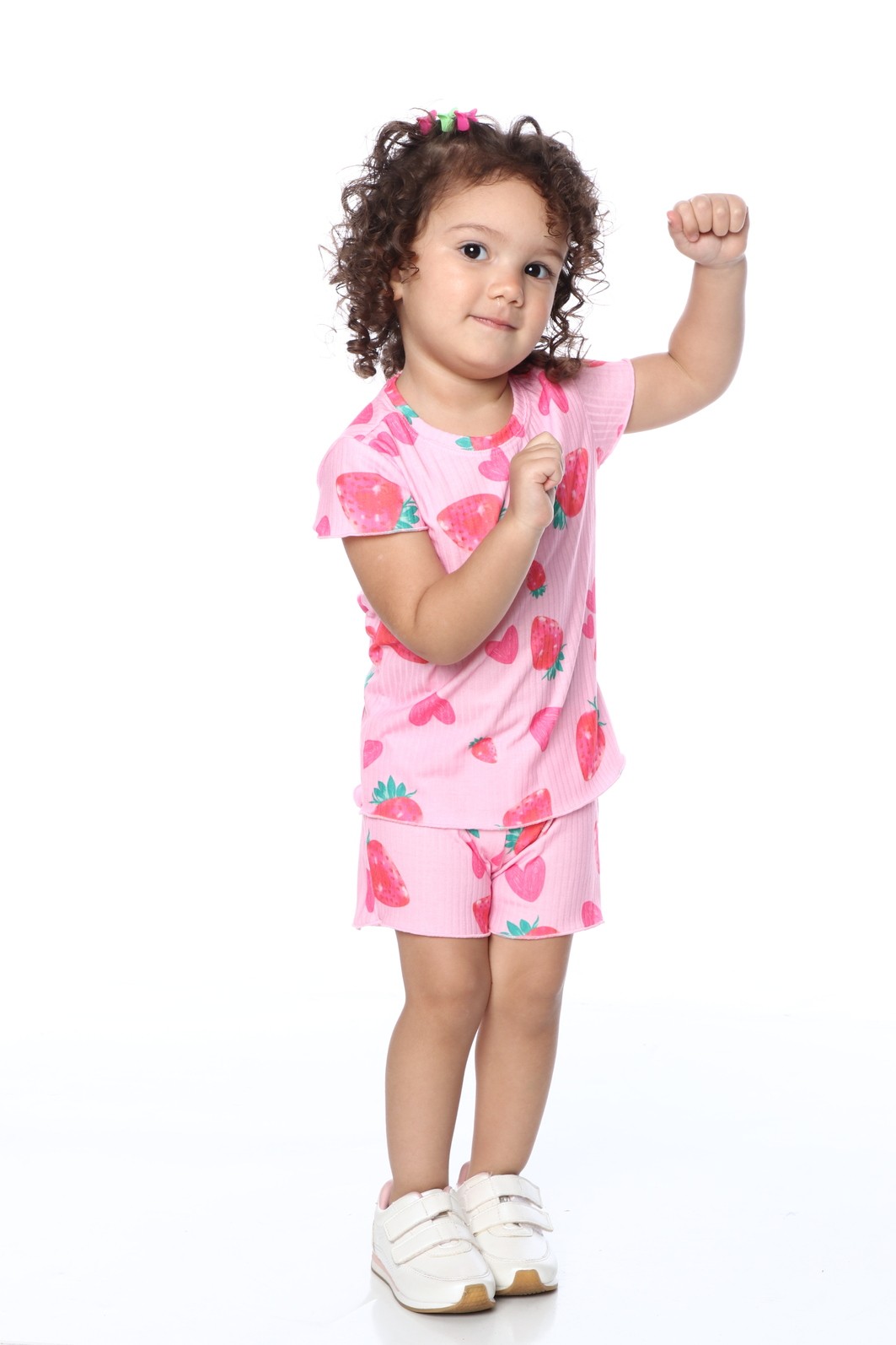 CONJUNTO MENINA BLUSA E SHORTS MORANGUINHO