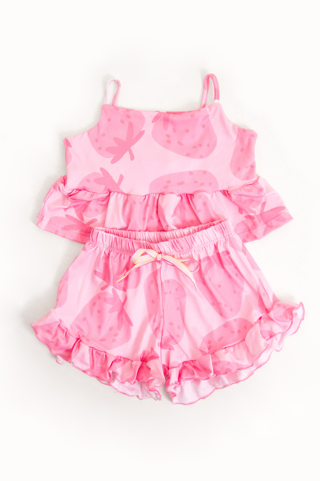 CONJUNTO MENINA BLUSA ALÇA E SHORTS STRAWBERRY CONJUNTO MENINA BLUSA ALÇA E SHORTS STRAWBERRY