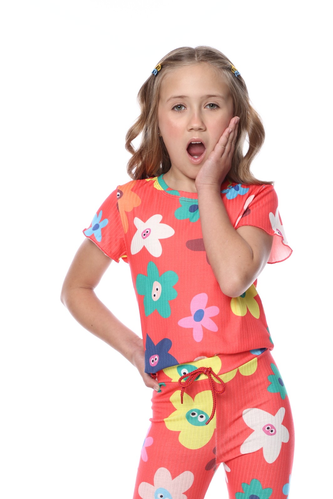 CONJUNTO MENINA BLUSA E CALÇA FLORZINHA CONJUNTO MENINA BLUSA E CALÇA FLORZINHA