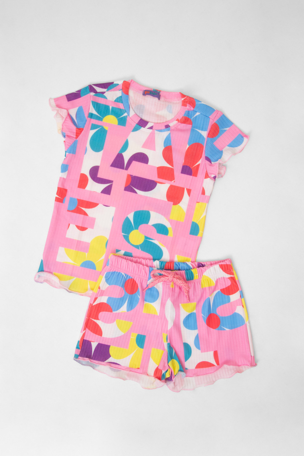 CONJUNTO MENINA BLUSA E SHORTS LETRAS