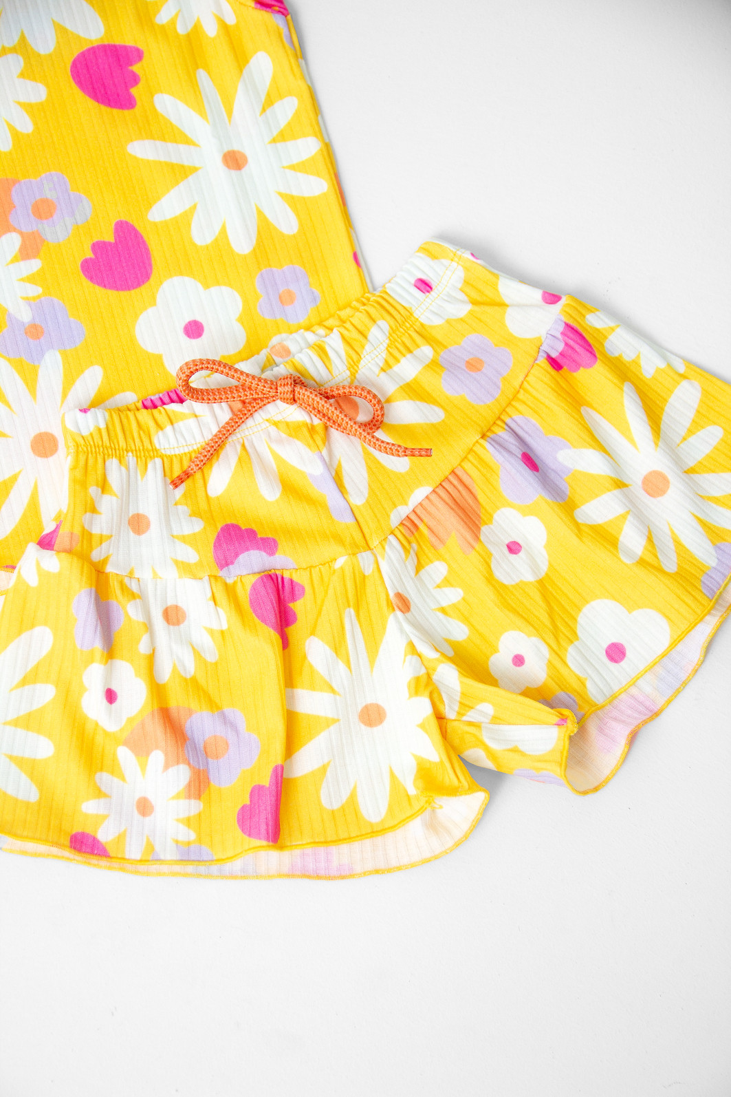 CONJUNTO MENINA BLUSA E SHORTS JARDIM