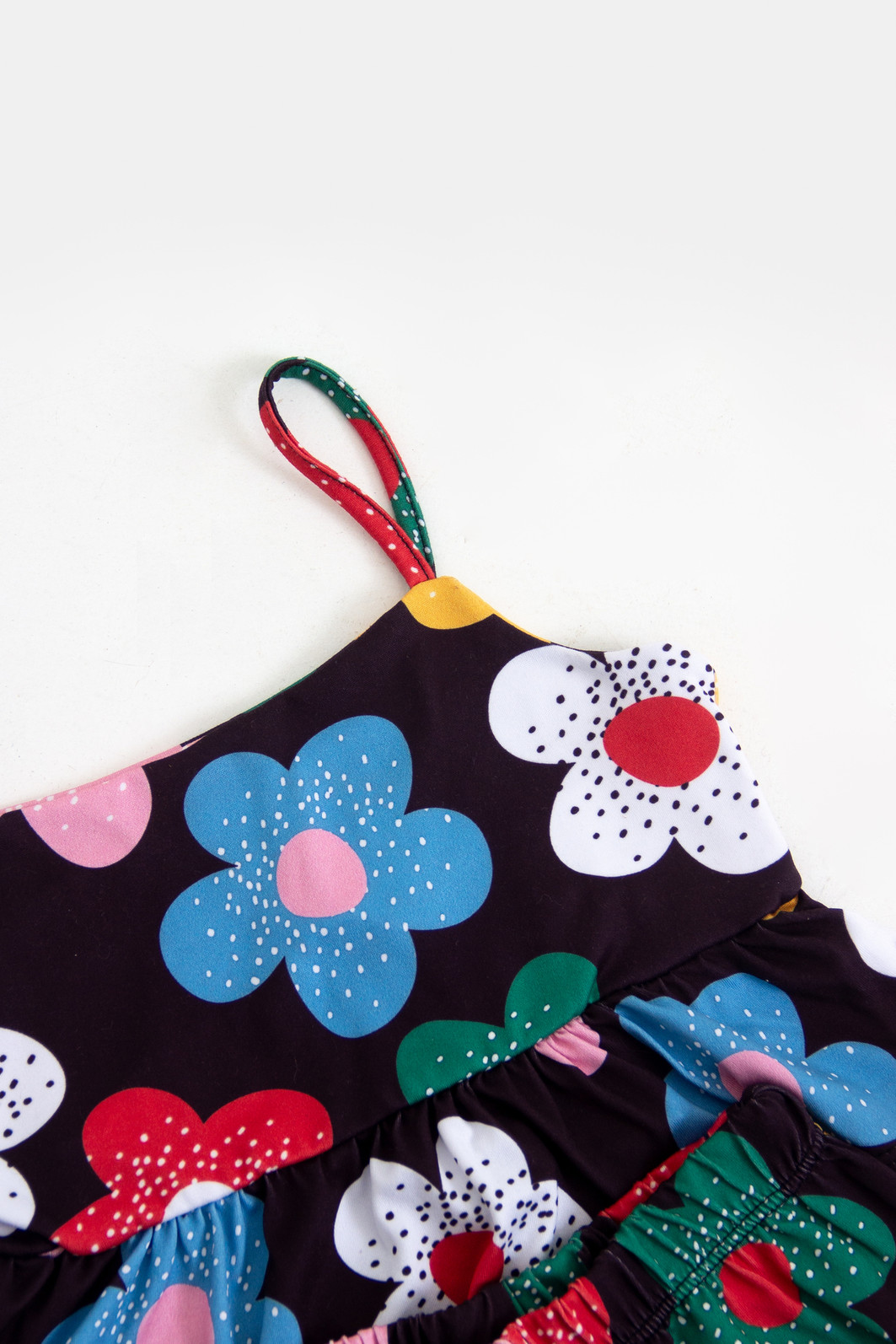 CONJUNTO MENINA BLUSA ALÇA E SHORTS PÉTALA CONJUNTO MENINA BLUSA ALÇA E SHORTS PÉTALA