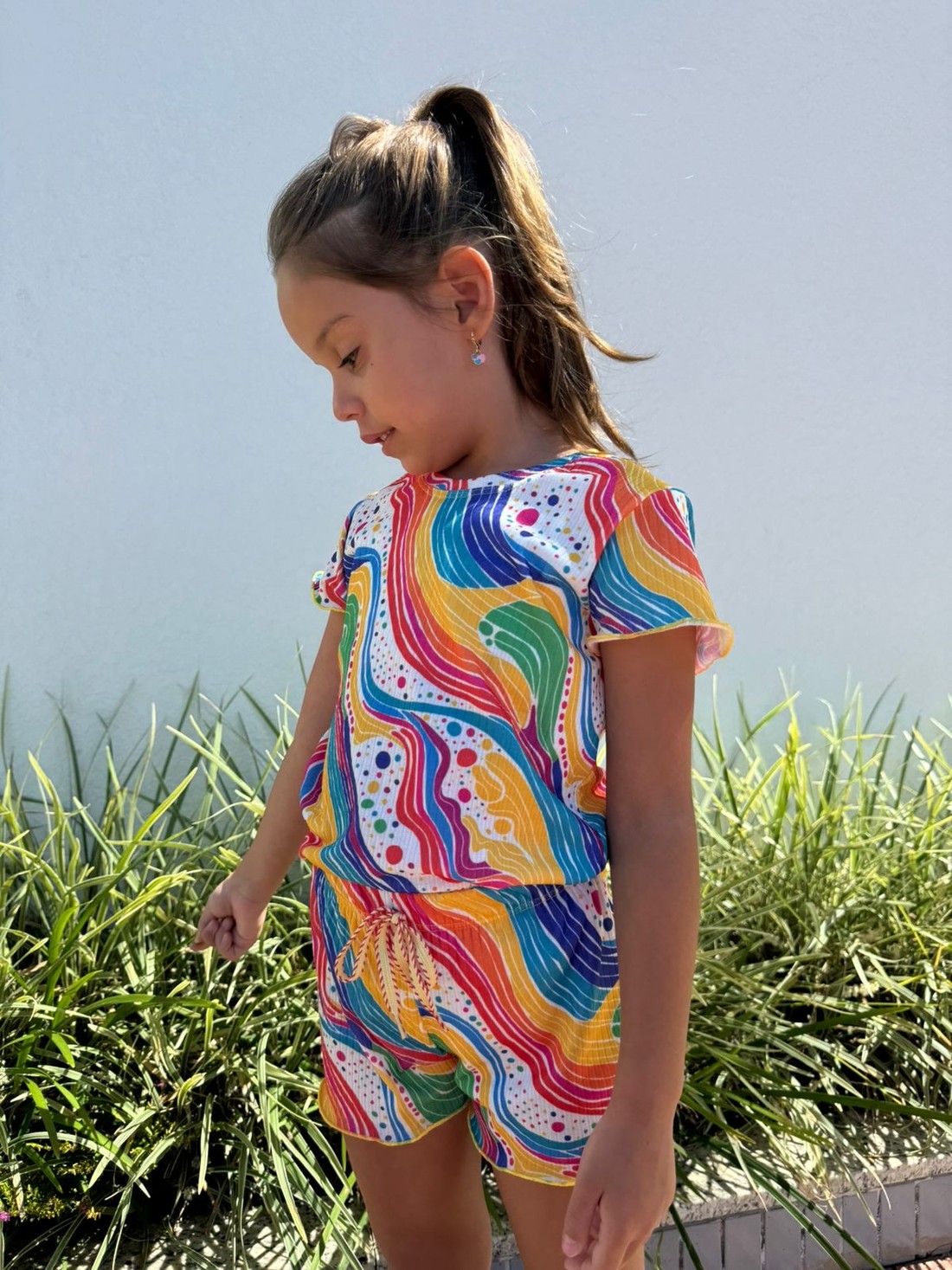 CONJUNTO MENINA BLUSA E SHORTS CARNAVAL