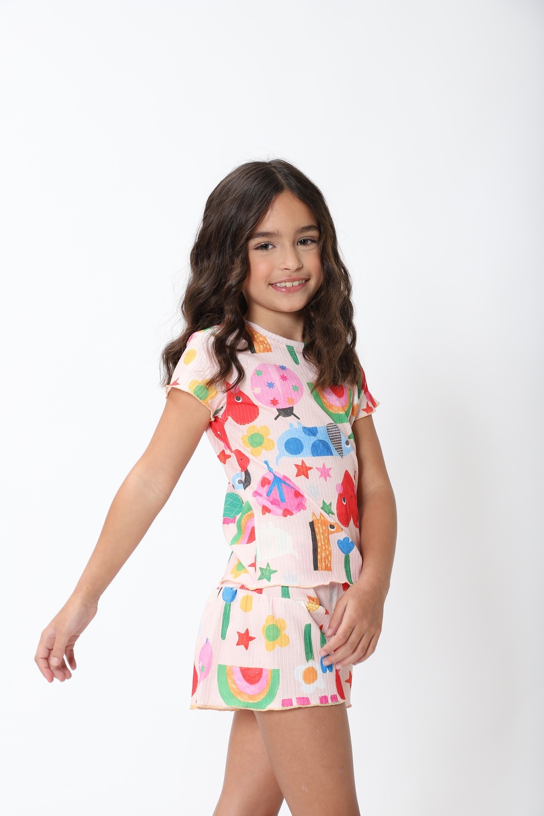 CONJUNTO MENINA BLUSA E SHORTS SAIA UNIVERSO FELIZ CONJUNTO MENINA BLUSA E SHORTS SAIA UNIVERSO FELIZ