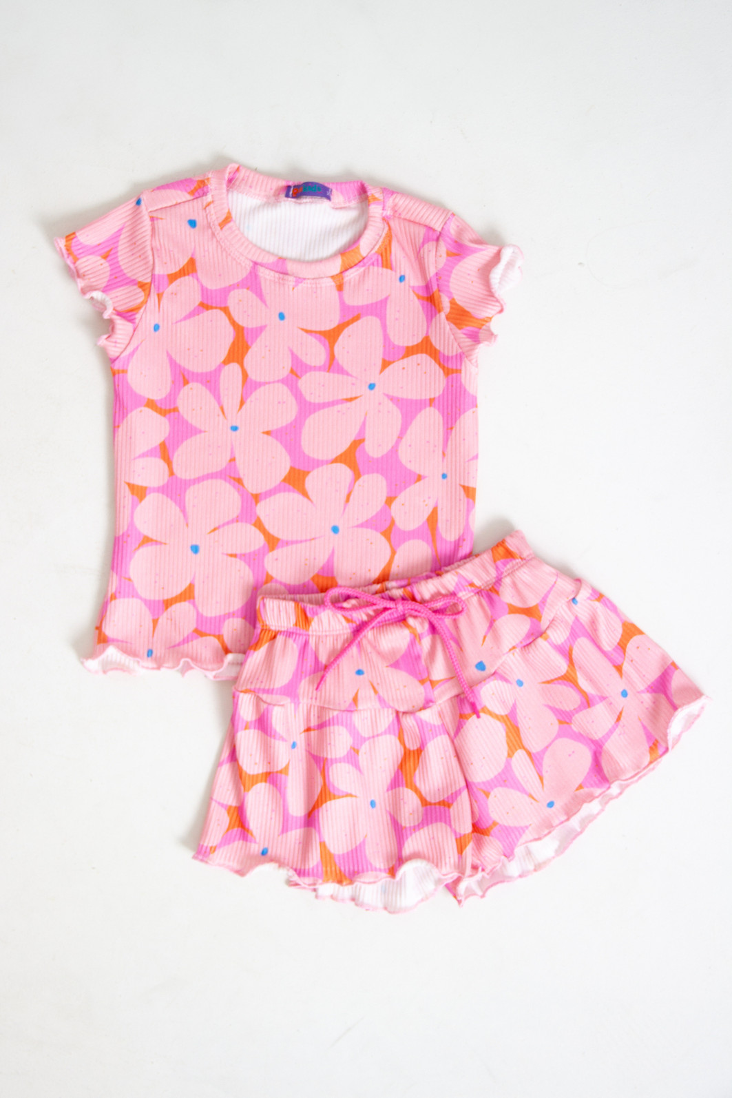 CONJUNTO MENINA BLUSA E SHORTS SAIA FLORES DE VERÃO