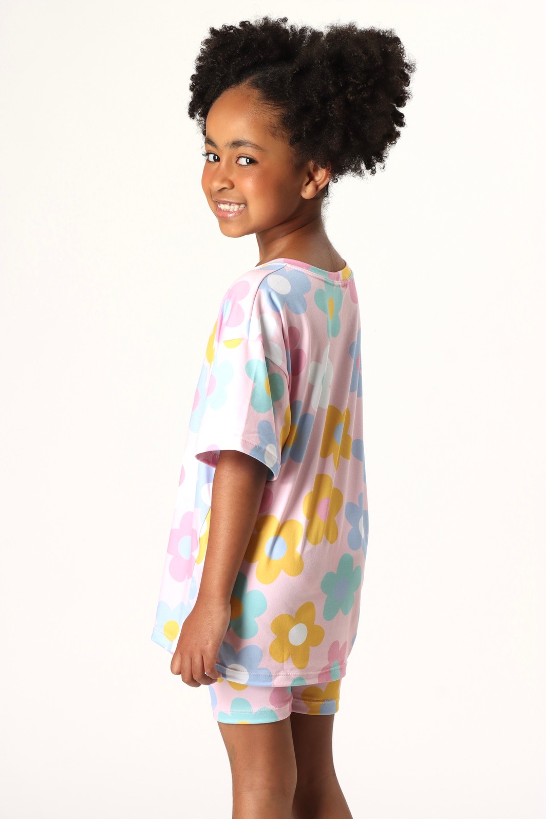 CONJUNTO MENINA CAMISETA E BIKER CANDY FLOWER CONJUNTO MENINA CAMISETA E BIKER CANDY FLOWER