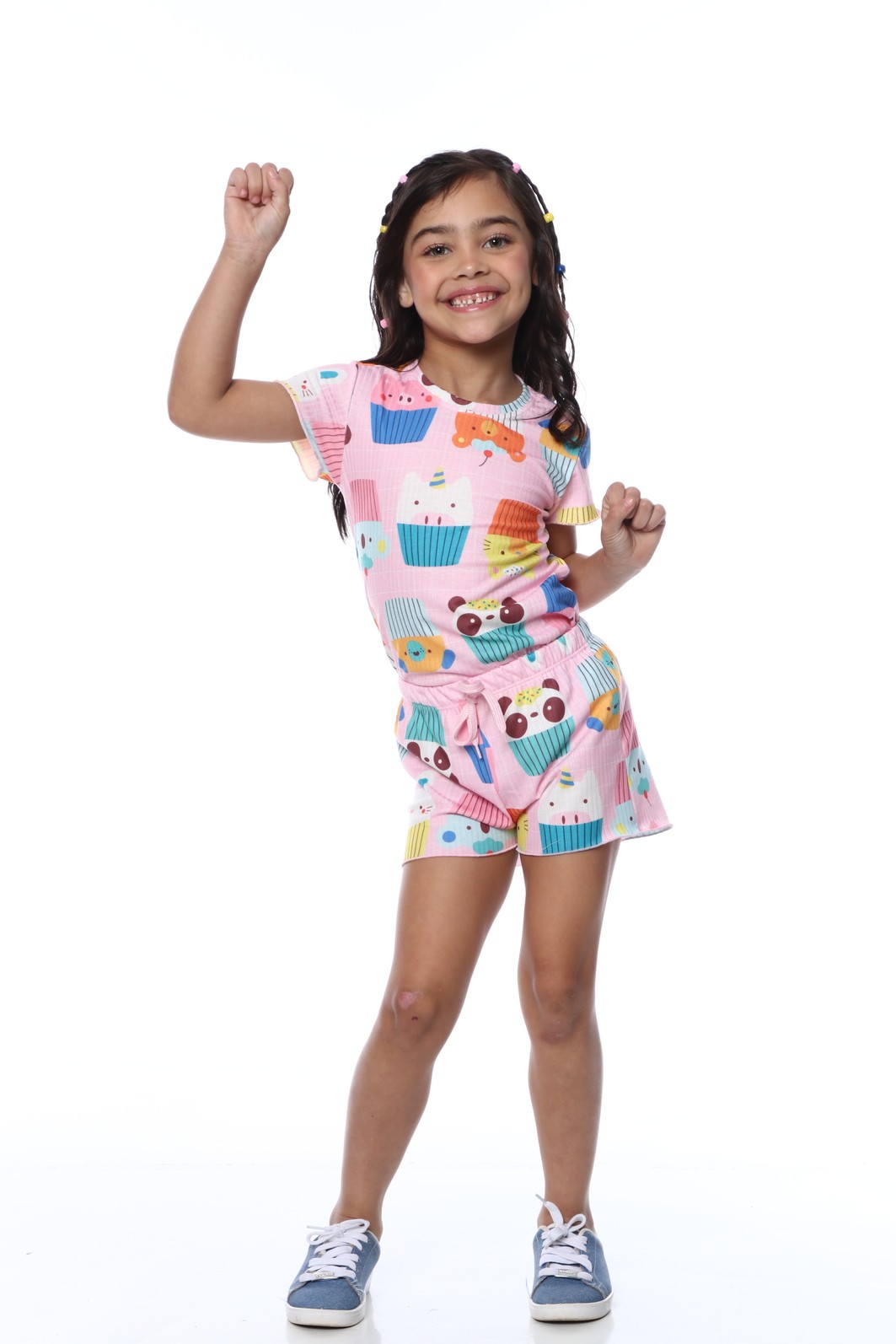 CONJUNTO MENINA BLUSA E SHORTS CUP CAKE