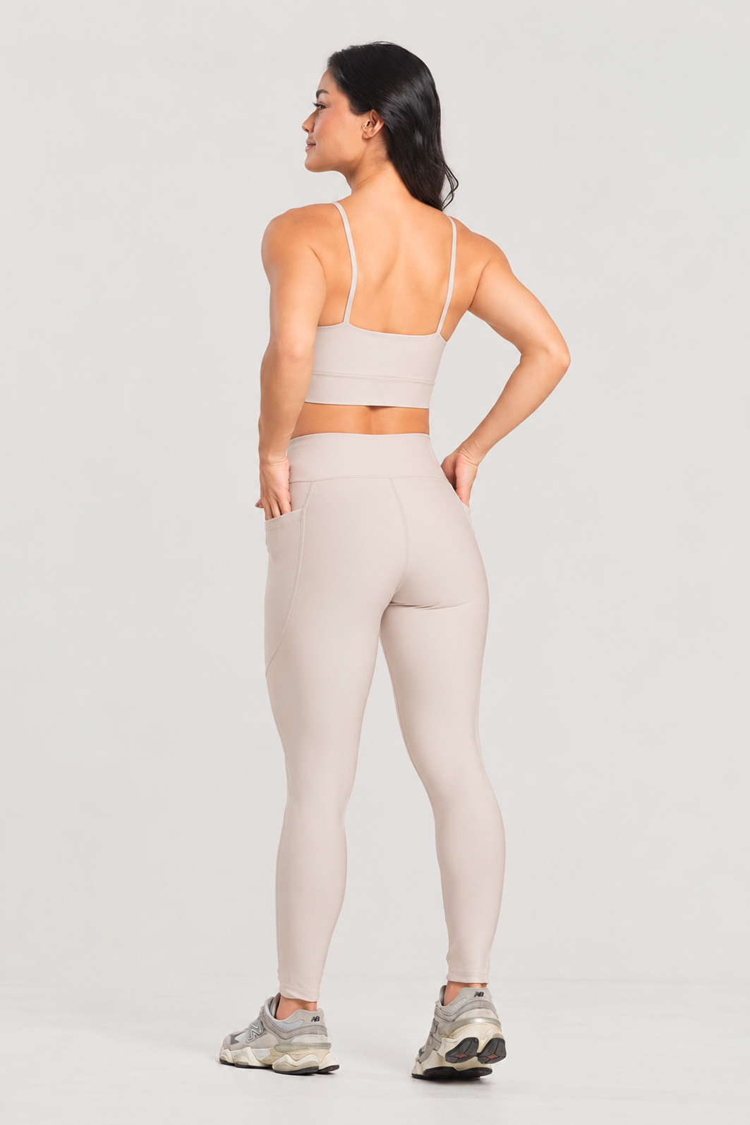 Legging Fitness Bolso Lateral Premium Off White Legging Fitness Bolso Lateral Premium Off White