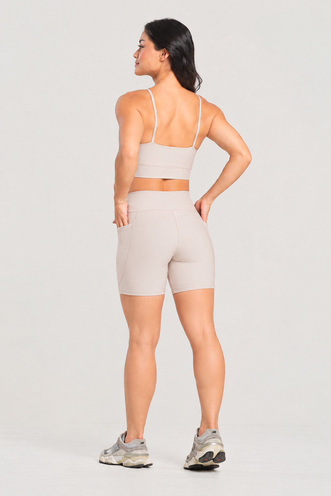 Conjunto Fitness Shorts Bolso Lateral e Top Conjunto Fitness Shorts Bolso Lateral e Top