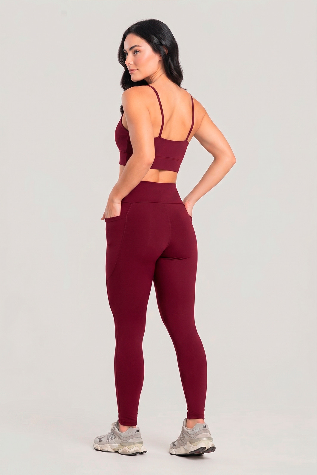 Conjunto Fitness Legging Bolso Lateral e Top Bordô Conjunto Fitness Legging Bolso Lateral e Top Bordô