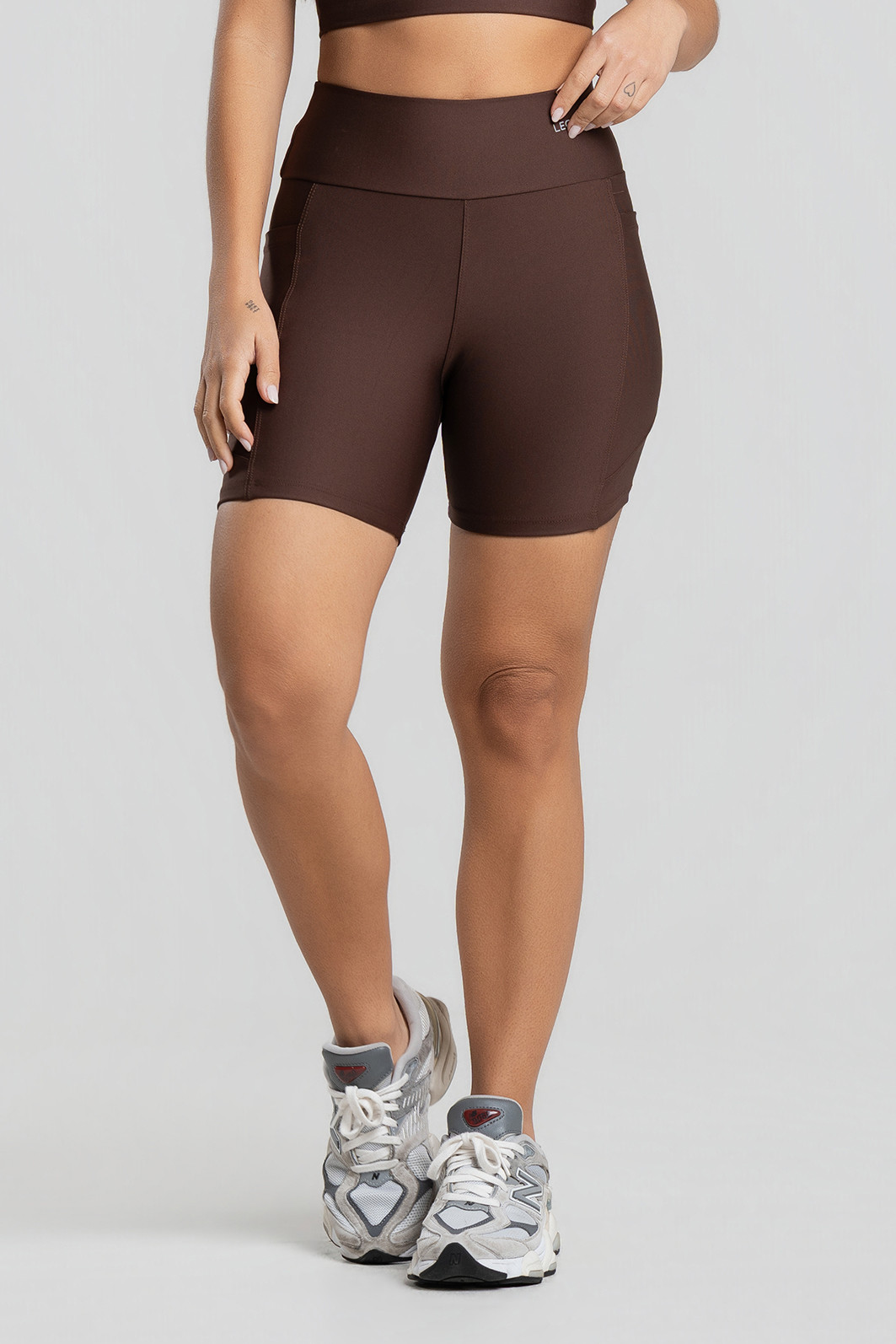 Shorts Fitness Bolso Lateral Premium Marrom Shorts Fitness Bolso Lateral Premium Marrom