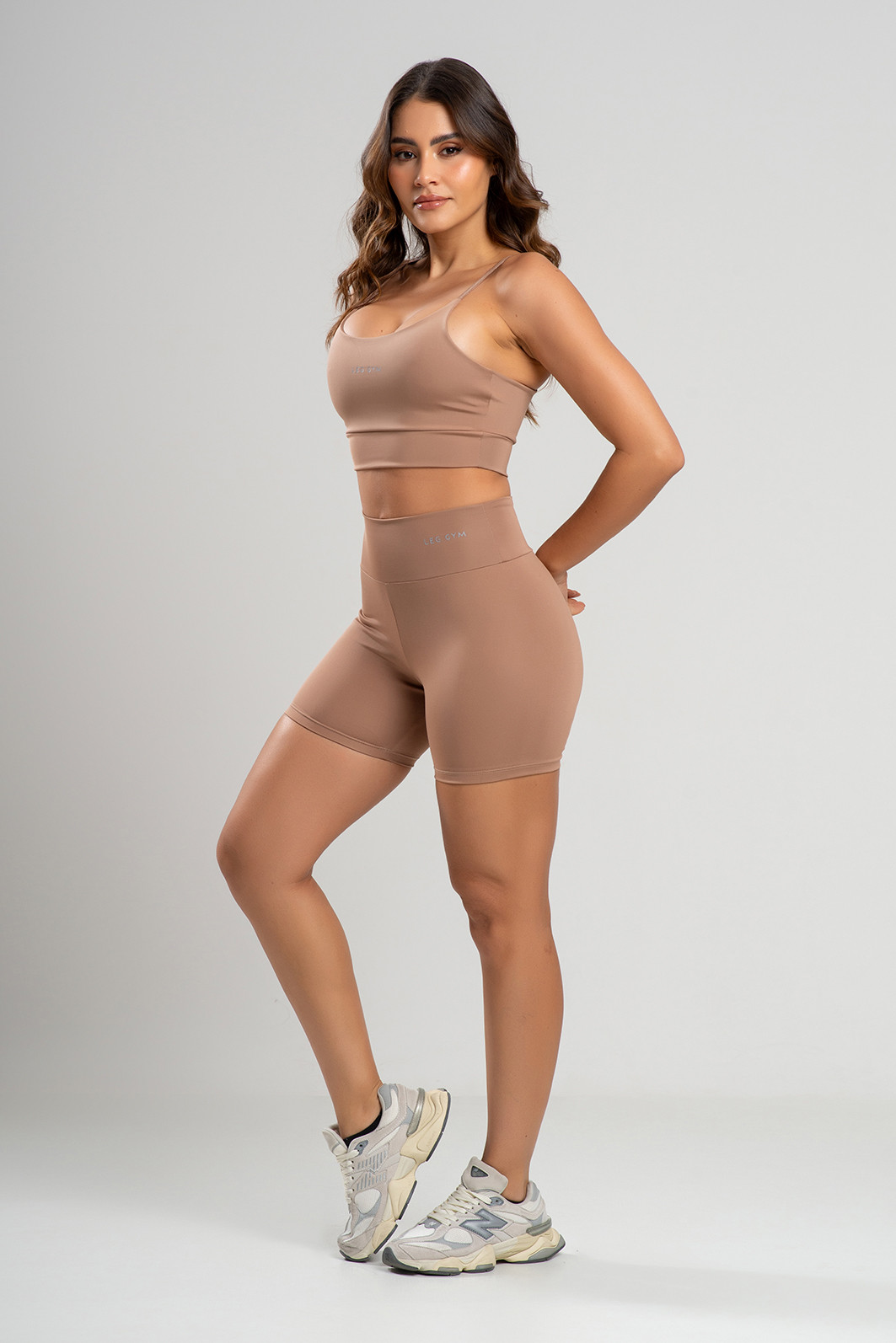 Conjunto Feminino Fitness Shorts e Top Coffee