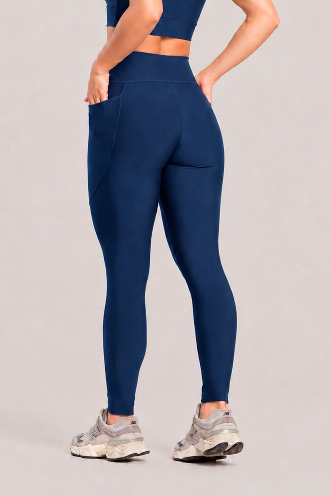 Legging Fitness Bolso Lateral Premium Marinho Legging Fitness Bolso Lateral Premium Marinho