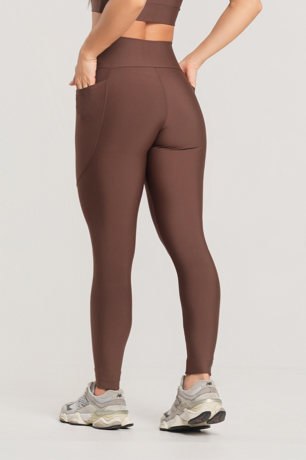 Legging Fitness Bolso Lateral Premium Marrom Legging Fitness Bolso Lateral Premium Marrom