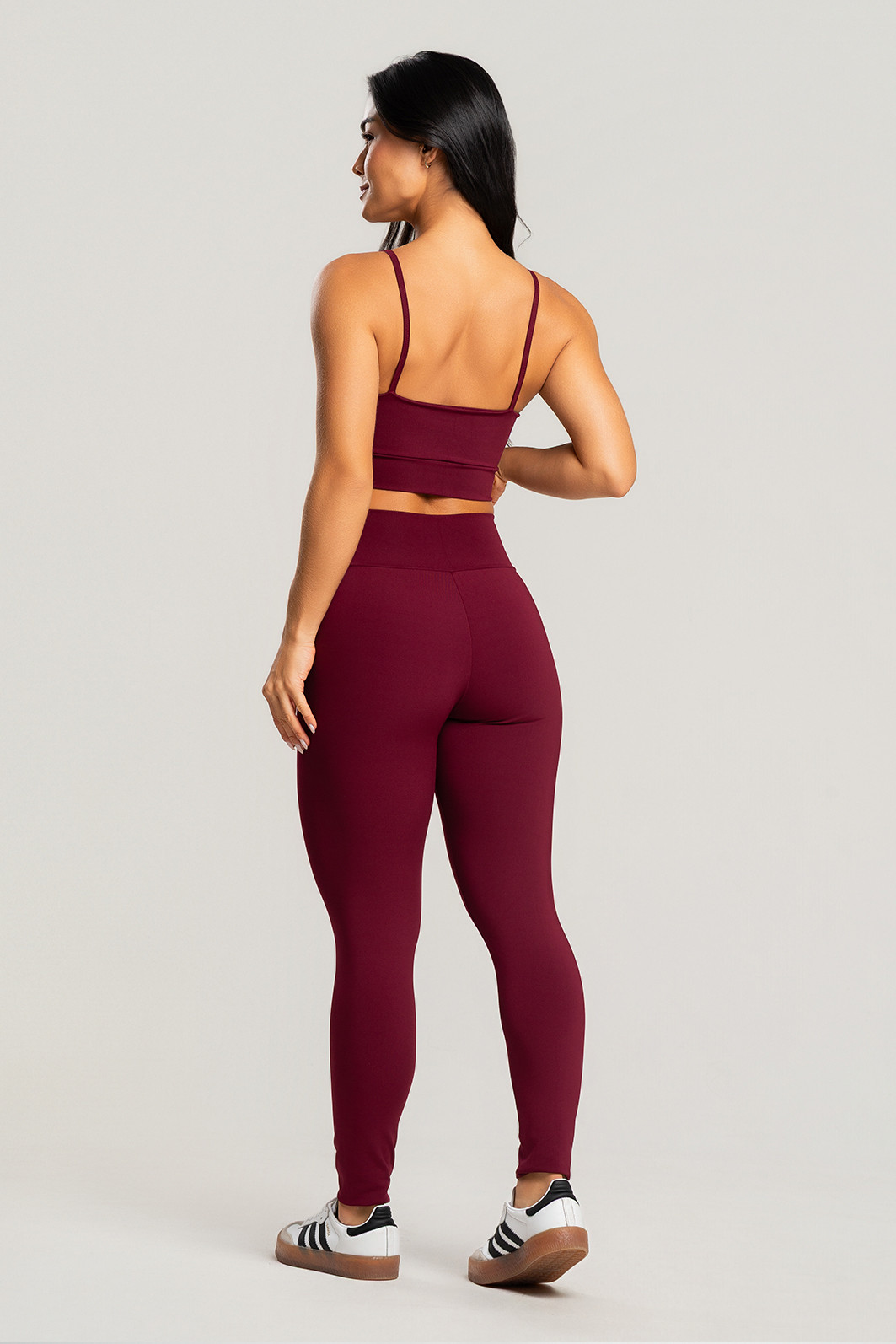Conjunto Feminino Fitness Legging e Top Bordô Conjunto Feminino Fitness Legging e Top Bordô